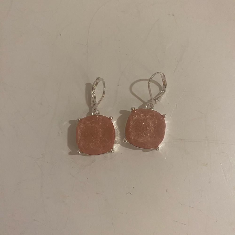 Elegant Rose Color Drop Earrings (NZ)